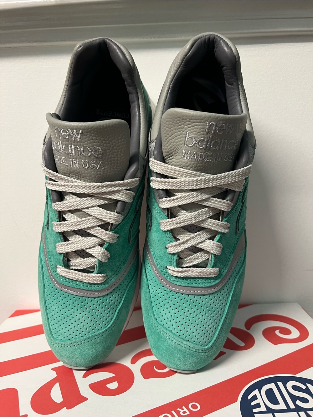 New Balance x Concepts 997 New York City Rivalry Pack Size 9US - Picture 8 of 16